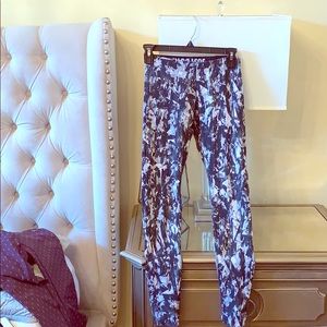 Nike Women’s Leg-A-See Mish Mash Print Leggings